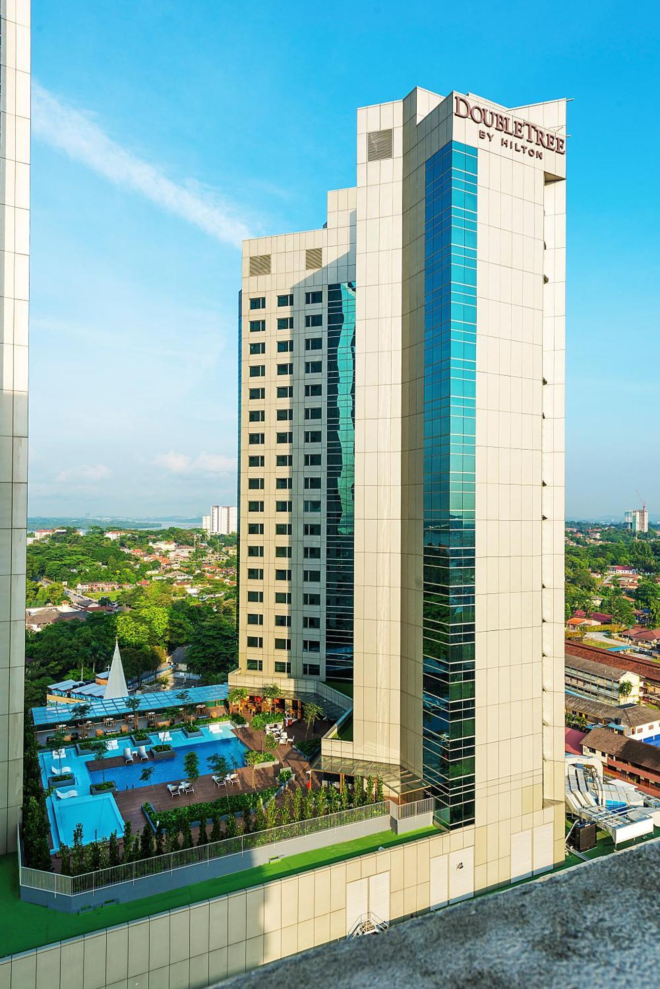 Doubletree By Hilton Johor Bahru Hotel Exterior photo